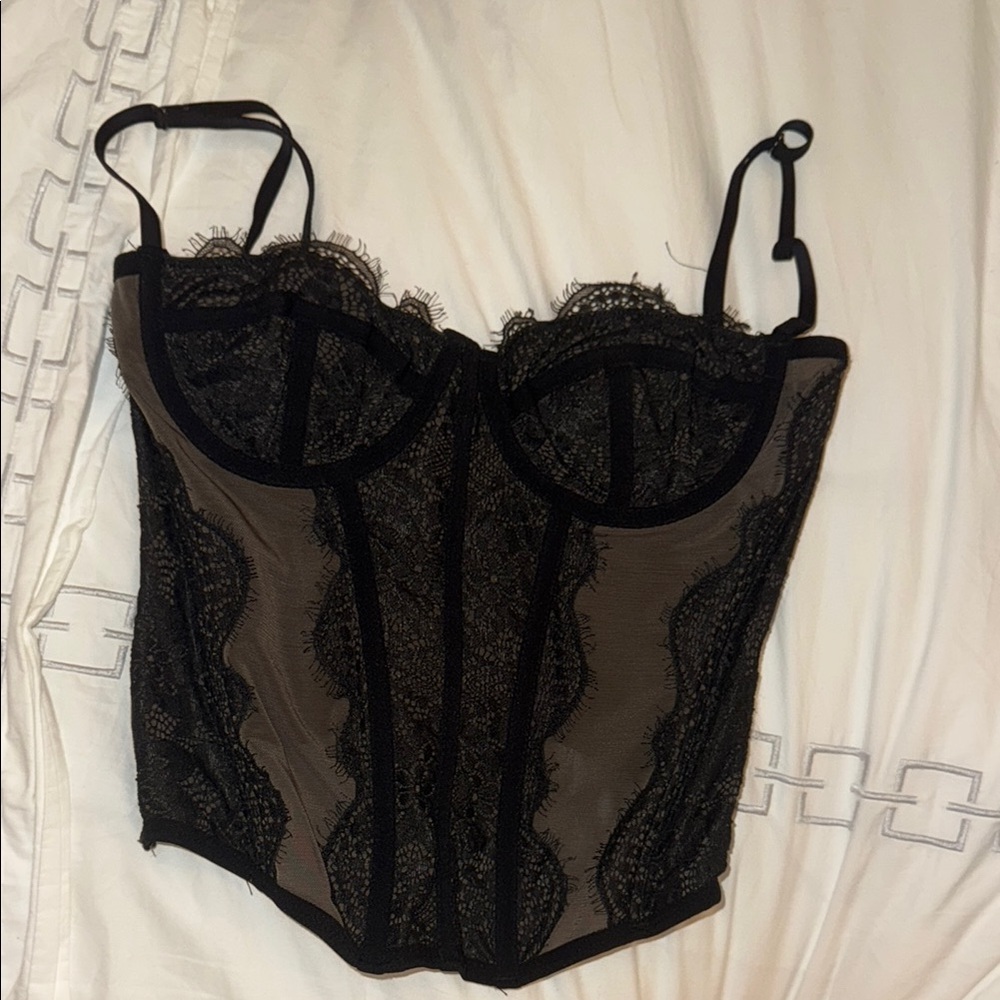 Elegant Black Lace Bustier